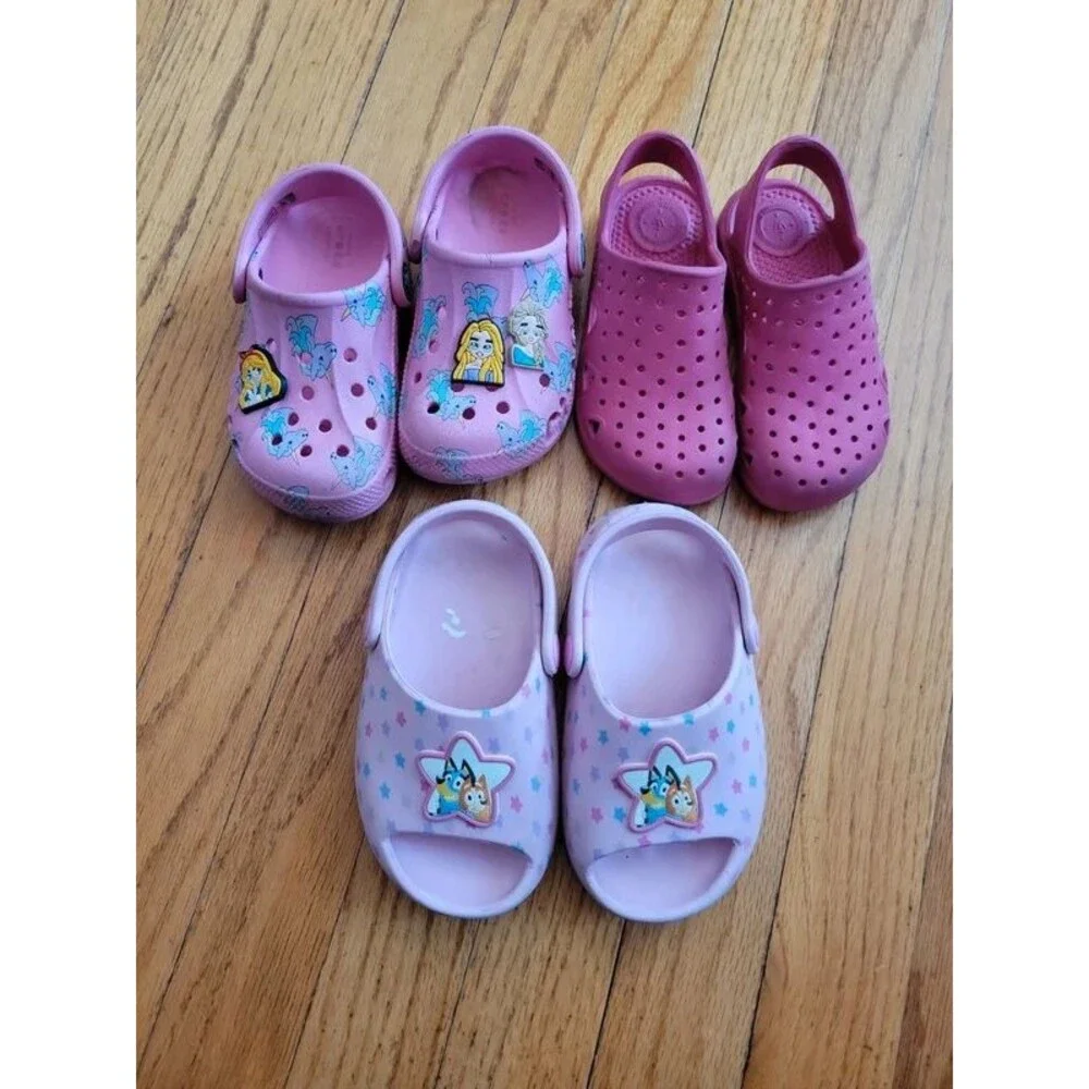 Pair of three size 8 girls bluey crocs sandals water